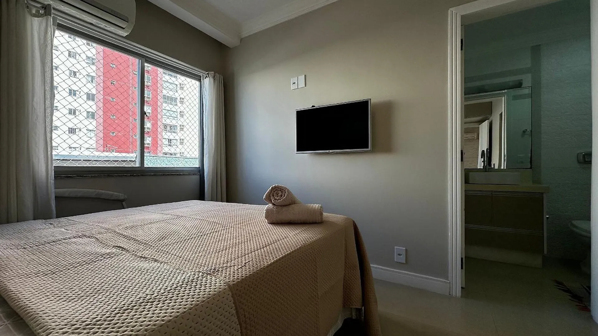 Apartment Al01- 1 Quarto| Pe Na Areia| Vista Mar| Completo Balneario Camboriu